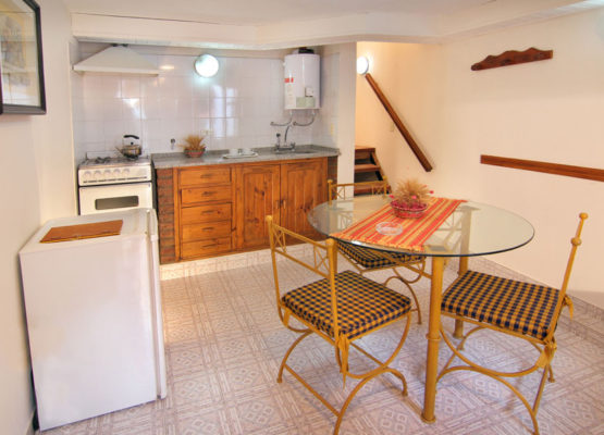 Estar y cocina de un departamento