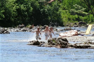 Disfrutando el río